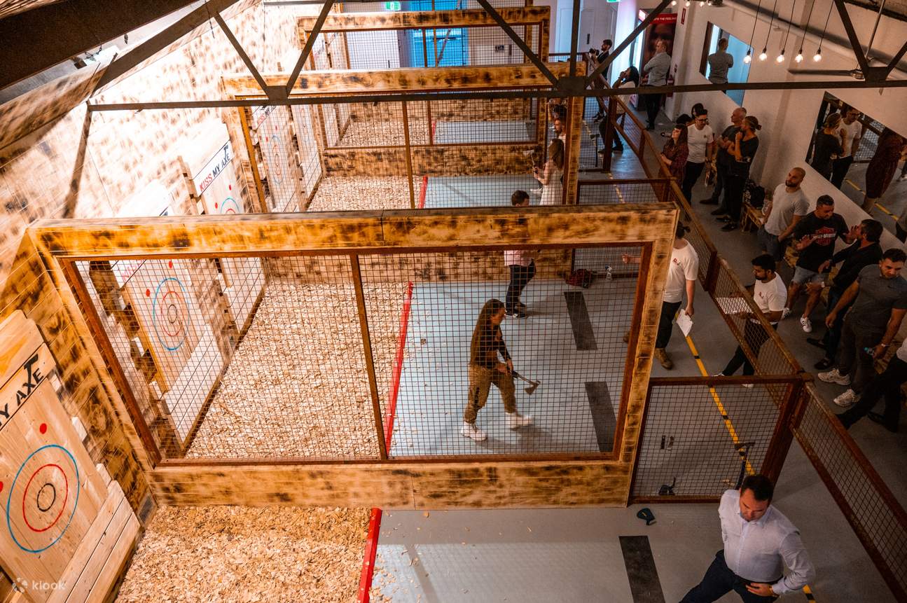 How do you start an axe-throwing venue business in 2027?